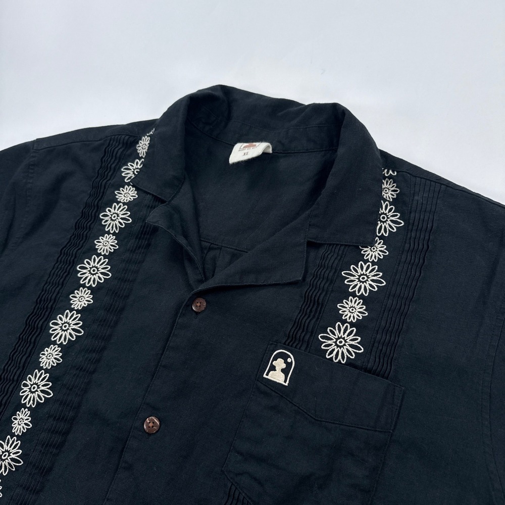 Dandy Del Mar The Brisa Linen Shirt Mens XL Black Floral Embroidered Guayabera